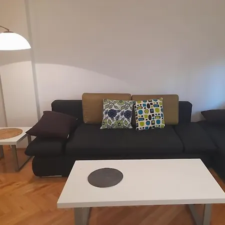 Apartamento In The Centar - Escópia